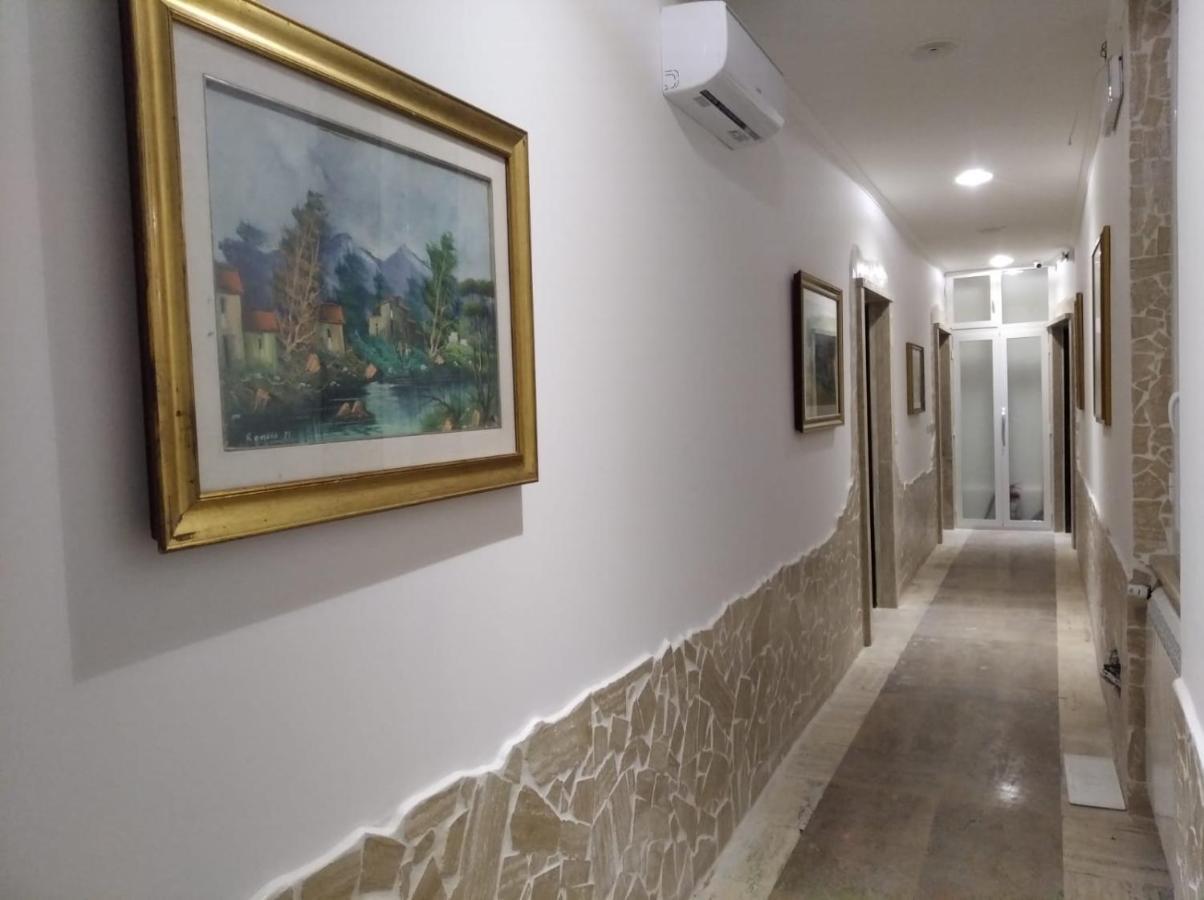 Barone House Hotel Rome Bagian luar foto