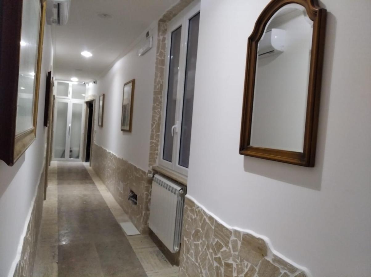 Barone House Hotel Rome Bagian luar foto