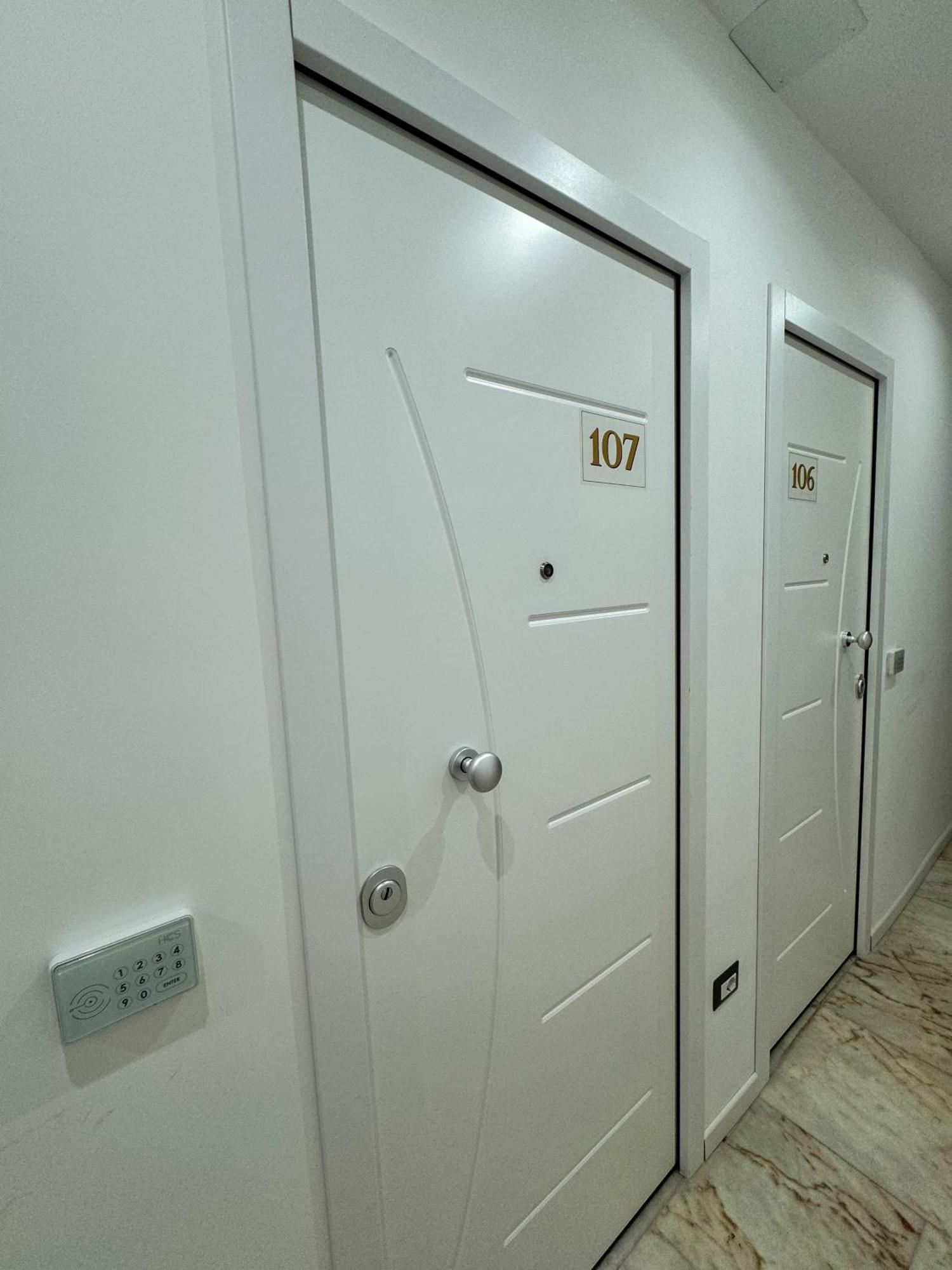 Barone House Hotel Rome Bagian luar foto