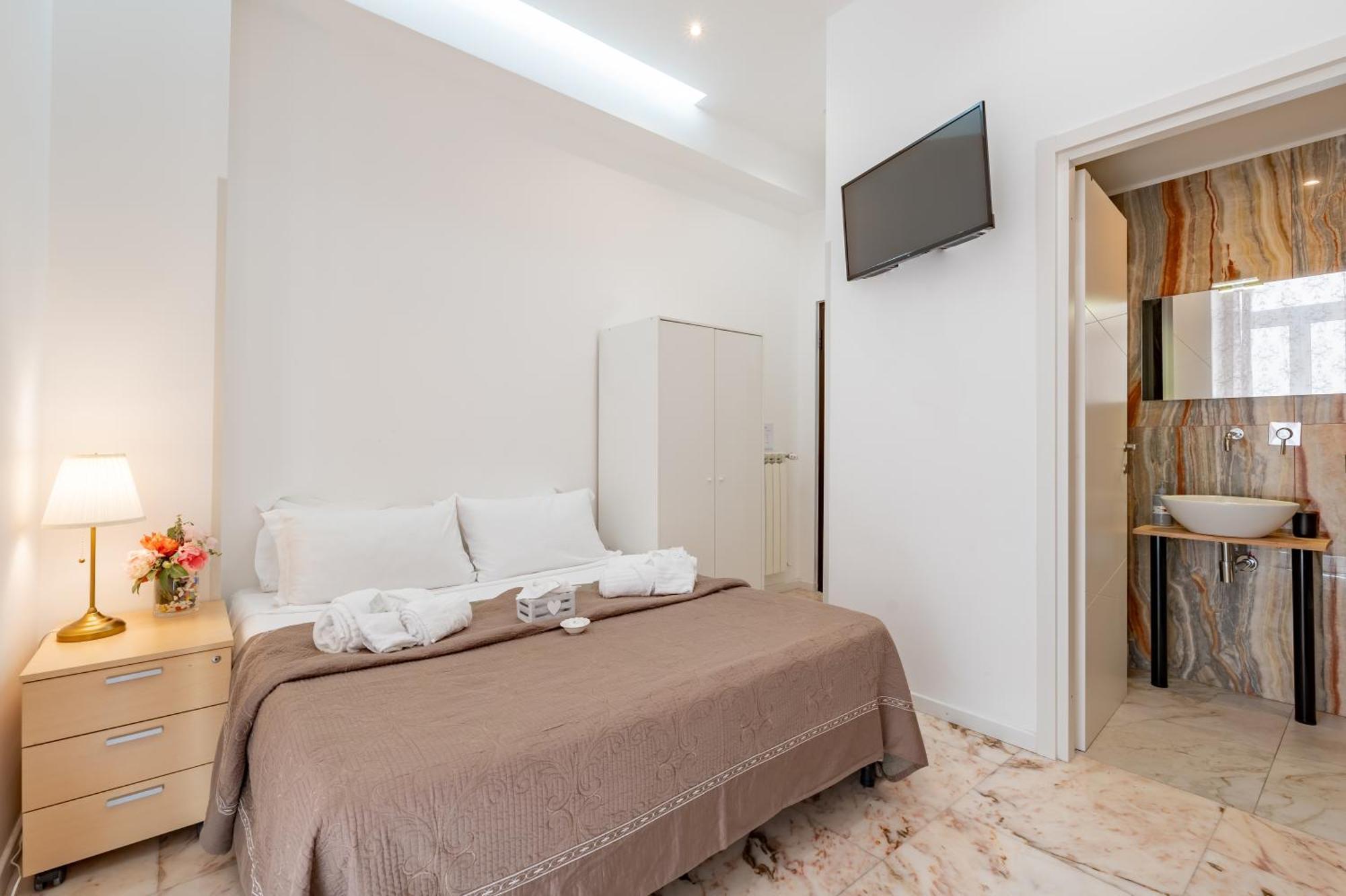 Barone House Hotel Rome Bagian luar foto